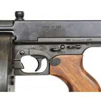 ММГ Макет автомата Томпсона М1, ганстерская версия (США, 1928 г.) DE-1092 ММГ Макет автомата Томпсона М1, ганстерская версия (США, 1928 г.) DE-1092